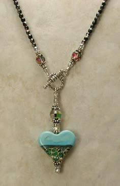 Love this design Lampwork Jewelry, Jewelry Design Inspiration, Handmade Beaded Jewelry, Homemade Jewelry, Diy Schmuck, Bijoux Diy, Love Necklace, Exquisite Jewelry, Jewelry Patterns