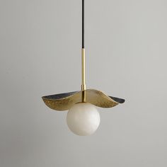 Montera Pendant Light - Vakkerlight Brass Pendant Lighting, Alabaster Color, Pendant Lighting Bedroom, Suspension Vintage, Brass Pendant Light, Brass Lighting, Kitchen Islands, Edison Bulb, Black And Brass