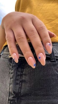 Nails Ideas Colourful, Colourful Nail Ideas, College Nails Ideas, Art Themes Ideas, Nail Ideas Cute Simple, French Nails Winter, Nails Ideas Aesthetic, Simple Nails Ideas, Aesthetic Nails Ideas