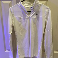 Brand New Nike Quarter Zip , Originally Purchased From Dicks Sporting Goods Fitted Nike Tops For Fall, Nike Fitted Winter Tops, Nike Stretch Winter Tops, Winter Nike Stretch Tops, Fitted Nike Tops For Winter, Nike Zip Through, Nike Fitted Long Sleeve Outerwear, Nike White Winter Top, Nike Quarter Zips