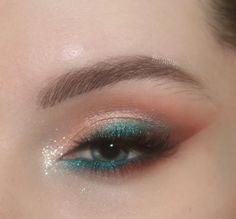 Saw Makeup, Saturday Post, Teknik Makeup, Green Eye Makeup, Green Eye, Green Eyeshadow, Makeup Eye Looks