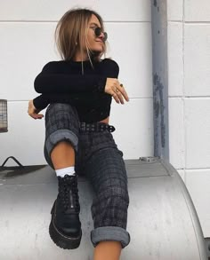 Edgy Woman, 가을 패션, Outfits Casual, Vintage Streetwear, Mode Inspiration, Winter Fashion Outfits