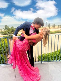 Navy And Pink Hoco Couple, Pink Prom Couple Outfit, Hot Pink Prom Dress Couple, Pink Hoco Couple, Bright Pink Prom Dresses, Pink Prom Couple, Hot Pink Prom Dress, Suit Prom, Grad Pictures