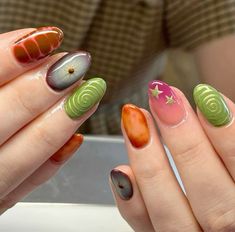 via @the_gelologist Autumn Nail Inspo Aesthetic, Fun Autumn Nails, Green Autumn Nails, Nails Fun, Easy Nails, Grunge Nails, Nails Fall, Autumn Nails