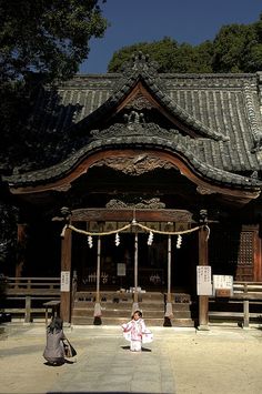 The Seven-Five-Three Festival Japan Style, Mother And Father, Japan Fashion, The Seven, Nickelodeon, Gazebo, Arch, Outdoor Structures