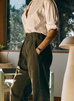 diana pleated olive herringbone – imogene + willie Vintage Outfit Inspiration, Look Office, Herringbone Fabric, Vintage Outfit, Mode Inspo, British Army, Looks Vintage