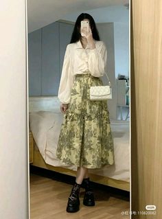 Blouse And Long Skirt Outfit, Amuse Dew Tint, Long Skirt Fashion, Elegant Outfit Classy, Korean Fashion Outfits, Modest Dresses Casual, Korean Fashion Dress, Fashionista Clothes, Claw Clips