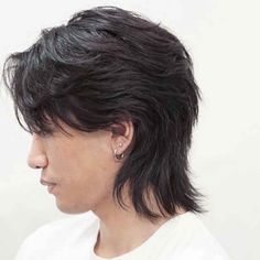 Medium Hair Men Straight, Masculine Medium Haircut, Men's Wolf Cut, Male Wolfcut Hairstyle, Wolfcut Men Short, Wolf Cut Masculine, Wolfcut Men Straight Hair, Textured Wolf Cut Men, Long Wolf Cut Men