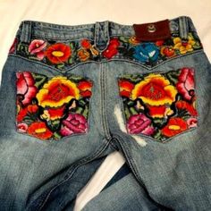 These Are A Pair Of Extremely Beautiful Bootcut Distressed, Embroidered Jeans In A Size 28. They Feature A Floral Embroidery That Are Factory Sewn In Patches And Distressing. Western Boot Cut Button Fly. 98% Cotton, 2% Spandex. These Jeans Are Very Rare And Super Hard To Find. Size 28 Flower Embroidered Jeans, Denim Flowers, Denim Ideas, Western Boot, Embroidered Jeans, Embroidered Flowers, Western Boots, Floral Embroidery, Very Rare