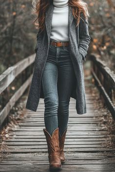 120+ Cowboy Boots Outfits for Winter: Warm Up Your Style Game - From The Guest Room Edgy Cowgirl Style, Cow Boy Outfit, Winter Cowboy Boots Outfit, Winter Cowboy, Unusual Outfits, Cowboy Boot Outfits, Boot Outfits, Trends 2025, Outfits For Winter