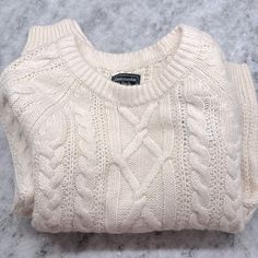 -Never Worn/Perfect Condition -Cream White -Not Cropped Cream White, Abercrombie Fitch, Knit Sweater, Knitted Sweaters, Scoop Neck, Sweaters For Women, Cute Outfits, Cream, Knitting