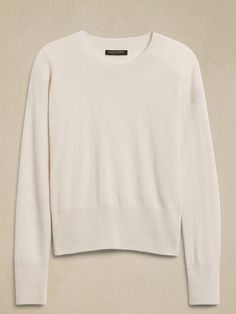 Venetia Cashmere Crew-Neck Sweater | Banana Republic Fall In London, Autumn Winter 2024, Cashmere Yarn, Cream Sweater, Banana Republic Women, Knitting Women, Knit Vest, Cashmere Sweater, Winter 2024