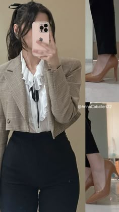 ¿Buscas inspiración para tu outfit de oficina? Este look combina una sofisticada chaqueta a cuadros con una blusa blanca de volantes y pantalones de cintura alta, complementado con elegantes tacones nude. Perfecto para una imagen profesional y moderna. Descubre más ideas de moda de oficina y cómo combinar tus prendas favoritas en mi feed de Pinterest. #ModaOficina #EstiloElegante #OutfitProfesional #ChaquetaACuadros #TaconesNude #FashionInspo Outfit Pantalon Cuadros, Outfit Formal Mujer, Outfit Trabajo, Heels Office, Nude Outfits, Corporate Outfits, Casual Day Outfits, Elegante Casual, Classy Work Outfits