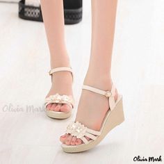 Olivia Mark - Chic Thicker-Heeled Sandals for Everyday Use Padded Sandals, Womens Waterproof Boots, White High Heels, Elegant Sandals, Shoe Sole, Low Heel Sandals, Stylish Sandals, Cute Sandals, Comfortable Sandals