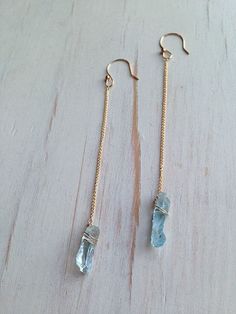 earrings Crystal Jewelry Diy, Grandmother Jewelry, Raw Aquamarine, Raw Gemstone Jewelry, Aquamarine Earrings, Aquamarine Jewelry, Popular Jewelry, Crystal Stones