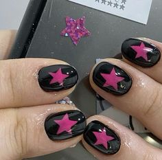 Punk Acrylic Nails Short, Emo Short Nails, Stars Nails, Chappel Roan, Goth Nails