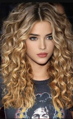 Castor Oil For Eyelashes, Ombre Curly Hair, Curly Hair Wigs, Payton List, Blonde Highlight, 얼굴 그리기, Deep Curly, Blonde Beauty, Hd Lace