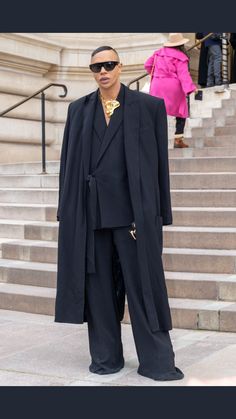 Olivier Rousteing Style, Schiaparelli Menswear, Wsdm Kaye, High Fashion Menswear, Photoshoot Fits, Fancy Suits, Modern Menswear, Hoco Inspo, Suits Style