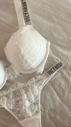 Victoria's Secret Aesthetic, Pijamas Women, Pink Outfits Victoria Secret, Victorias Secret Set, Victoria Secret Outfits, Cute Bras, Pink Girly Things, Product Recommendations, Where To Shop