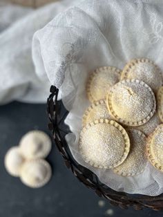 Sicilian Cookies, Delicate Cookies, Bark Recipes, Ravioli Pasta, Creamy Pudding, Italian Pastries, Cookie Table