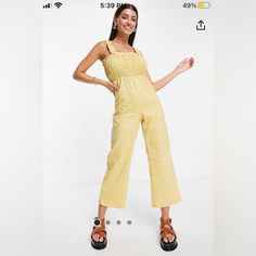 Nwt Size 4. Cute Yellow Plaid Plaid Trend, Ankle Dress Pants, Ankle Dress, Black Flare, Drawing Inspo, Red Gingham, Stretch Top, Print Trends, Top Cropped