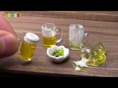 DIY Miniature Beer and Edamame (Fake food)　ミニチュアビールと枝豆作り - YouTube Food For Dolls, Miniature Food Tutorials, Barbie Food, Barbie Doll Clothing Patterns, Doll House Crafts, Dollhouse Food, Polymer Clay Miniatures, Miniature Kitchen, Miniatures Tutorials