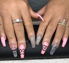 21st Nails, Pink Scorpio, 21st Birthday Nails, Oval Nails Designs, Nails Birthday, Bday Nails, Birthday Nail Designs, Birthday Nail, Acrylic Nail Set