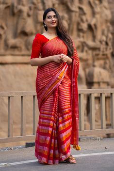 Saree Model, Saree Red, Saree Beautiful, Saree Sale, Traditional Beauty, Sarees Wedding, Indian Saree Blouse, Wedding Sarees