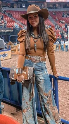 Western Tshirt Outfits Casual, 2023 Nfr Outfits, Miranda Lambert Fashion, Ranch Attire Women, Over 50 Western Fashion, Women’s Western Dresses, The American Rodeo Outfits, Nfr Outfits For Vegas Cowgirl Fashion 2022, American Rodeo Outfit