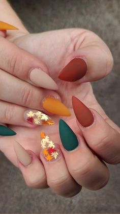 Simple Nails For November, Fall Nail Designs Short Almond Shape, Thanksgiving Nails Acrylic Coffin Short, Fall Nail Ideas Matte, Short Almond Acrylic Nails Design Fall, Thanksgiving Nails Coffin Shape, November Matte Nails, Matte Nail Ideas Short, Fall Acrylic Nails Almond Shape