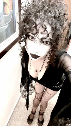 Black Goth Makeup, Goth People, Goth Girl Outfits, Black Goth Girl, Mika Mika, Dark Gothic Fashion, Goth Fits, Goth Subculture, Trad Goth