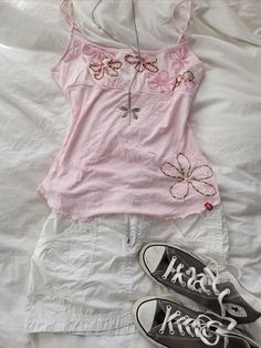 Cute French Outfits, Mini Outfits, 2000s Summer, Pastel Beach, Swaggy Outfits, Really Cute Outfits