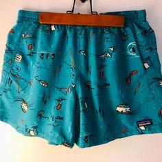 Patagonia Baggies Rare Print! Women’s Medium 5 Inch Inseam Like New Patagonia Baggies, Patagonia Shorts, Patagonia Womens, Patagonia, Like New, Womens Shorts, Blue, Women Shopping, Color