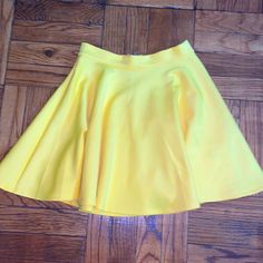 Nwt Sans Souci Yellow Skirt Size: S Good Condition Never Worn Tags Attached Spring Stretch Mini Skirt, Spring Stretch Skort, Spring Stretch Flared Mini Skirt, Spring Stretch Short Skirt, Yellow Stretch Mini Skirt, Yellow Pleated Stretch Skirt, Yellow Stretch Pleated Skirt, Stretch Yellow Mini Skirt, Trendy Full Mini Skirt For Spring