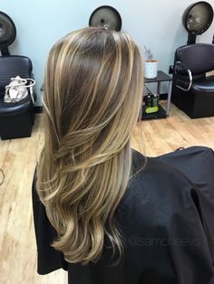 Balayage ombré highlights for light brown, brunettes and dirty blonde hair types. Honey chocolate butter natural blonde Types Of Brown Hair, Types Of Brown, For Brunettes Balayage, Ombré Highlights, Brunettes Balayage, Hair Color Ideas For Brunettes Balayage, Blonde Hair Types, Light Browns, Brown Hair Inspo