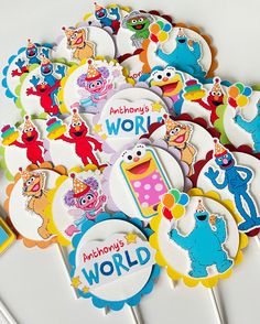 Elmo’s World themed Party Decorations – Dae2Dae Events