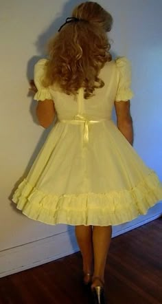 Girly Costumes, Fashion After 50, Frilly Dress, Feminine Dresses, Girly Girl Outfits