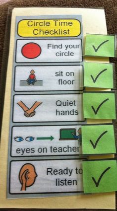 four pieces of paper with instructions on how to use the circle time checklist for reading