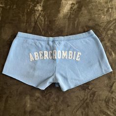 Cybery2k low rise Abercrombie shorts. Sweatpants... - Depop Abercrombie Shorts, Acid Bath, Core Fashion, Grunge Preppy, 2000s Grunge, Shorts Sweatpants, Y2k 2000s