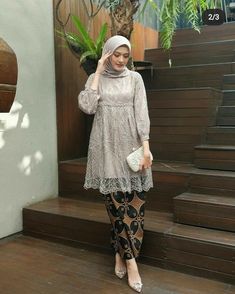 Kebaya Modern Hijab Brokat, Kebaya Modern Hijab Graduation, Atasan Brokat Simple, Kebaya Tunik Brokat Modern, Ootd Kebaya Hijab Modern, Wisuda Style Kebaya, Atasan Brokat Modern, Kebaya Wisuda Simple, Model Kebaya Brokat Modern Hijab