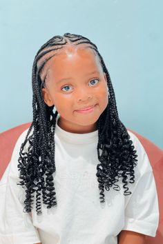 This cute crochet hairstyle showcases straight-back cornrows that smoothly blend into bouncy, curly ends, creating a playful and fashionable look. The crochet technique adds fullness and texture to the hair while safeguarding the child's natural strands and offering easy maintenance. The dual texture combines the neatness of braids on - Click to see more of Fun and Creative Crochet Styles for Kids: 21 Ideas to Try! and follow us for more hairstyle ideas. // Photo Credit: Instagram @sbahlemzizi Quick Braid Styles, Egyptian Hairstyles, Straight Back Cornrows, Quick Braids