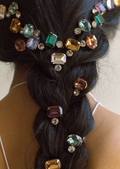 The Gemma Bobby Pin is inspired by the rich opulence of Renaissance art, unabashedly embracing jewel tones. Made of varying combinations of colorful Swarovski crystals and smaller complimentary stones, these gems are pure candy-colored fun. The Gemma Bobby Pin can be worn solo for a more subdued look, but we love creating drama with multiple colors stacked on, and mixing with the Perla Bobby Pins for a look fit for royalty. Dimensions: 2.25 x 0.75 x 0.5 inches Weight: 6g Retro Eyeliner, Luxury Hair Accessories, Fest Outfits, Jennifer Behr, Peinados Fáciles Para Cabello Corto, Jane Birkin, Bobby Pin, Luxury Hair, Aesthetic Hair