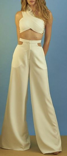 Trending Pants, Looks Street Style, Fashion Attire, Looks Chic, Fashion Design Clothes, Of Ideas, Elegant Outfit, Fashion Sewing, Lace Bra