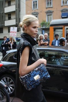 natasha poly Sequin Bag Outfit, Navy Handbag, Walking Down The Street, Sequin Bag, Bag Outfit, Street Chic