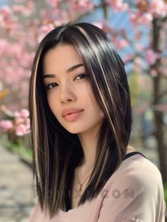 Bold Blonde Highlights, Jet Black Hair With Highlights, Black Hair With Blonde Highlights, Burgundy Balayage, Highlights Ideas, Straight Black Hair, Blonde Tips, Hair With Highlights, Architect Drawing