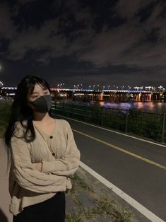 Korean Ulzzang Girl, Seo Soojin, Ulzzang Korea, Korean Photo, Girl Korean, Instagram Pose