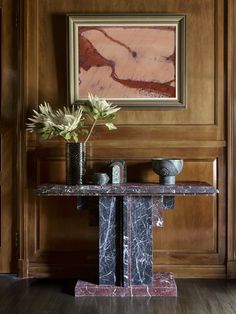 Dark black and red marble console Modern Luxe Living Room, Moody Luxe, Georgian Revival Homes, Marble Foyer, Greg Natale, Luxe Living Room, Modern Luxe, Marble Console, Red Marble