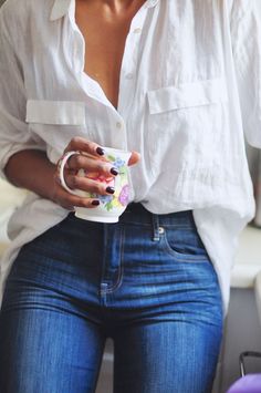 || Pinterest ↠ arudnicki High Waisted Jeans Outfit, Paris Mode, Outfit Jeans, White Shirts, Mode Inspiration, Outfit Casual, Outfits Casuales, Smart Casual, Jean Outfits