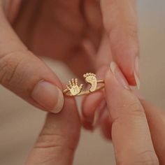 Christmas Gift Ideas For My Best Friend, Womens Rings Gold, Keepsake Jewelry Ideas, Gifts For A Newborn, Children’s Day Gifts, Christmas Gifts Ideas For Mom, Birthday Gift Ideas For Women Friend, Birthday Gift For Friend Woman, Baby Rings Gold