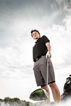 #golfseniorpictures #mnseniorphotographer #golf #sky #seniorguypictures #mn #callawayclub #purperastyle Senior Picture Golf Poses, Senior Photos Golf Course, Golf Senior Pics Photo Ideas, Senior Guy Golf Pictures, Boys Golf Senior Picture Ideas, Senior Boy Golf Photos, Senior Pictures Golf Boys, Senior Picture Ideas For Guys Golf, Golf Media Day Poses